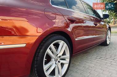 Купе Volkswagen CC / Passat CC 2013 в 
