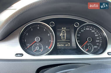 Купе Volkswagen CC / Passat CC 2010 в 