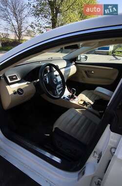Купе Volkswagen CC / Passat CC 2014 в 