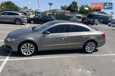 Купе Volkswagen CC / Passat CC 2010 в 