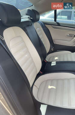 Купе Volkswagen CC / Passat CC 2010 в 