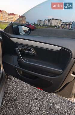 Купе Volkswagen CC / Passat CC 2013 в 