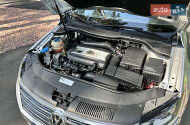 Купе Volkswagen CC / Passat CC 2015 в 