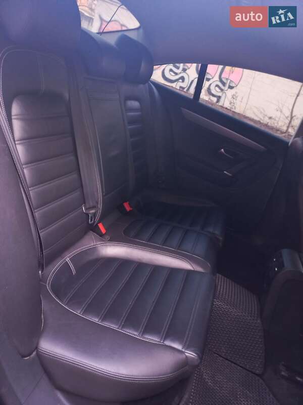 Купе Volkswagen CC / Passat CC 2014 в Киеве