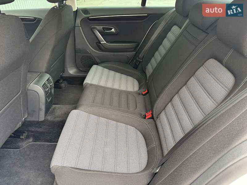 Купе Volkswagen CC / Passat CC 2012 в Днепре