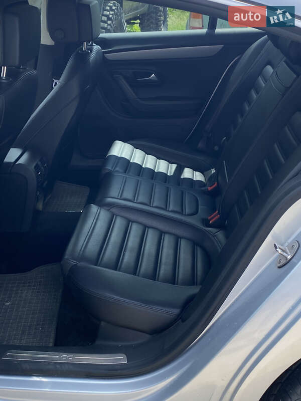 Купе Volkswagen CC / Passat CC 2013 в Ивано-Франковске