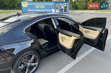 Купе Volkswagen CC / Passat CC 2013 в 