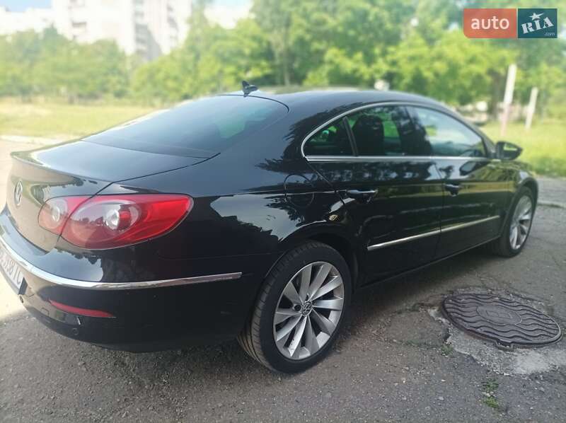 Купе Volkswagen CC / Passat CC 2008 в Дрогобичі
