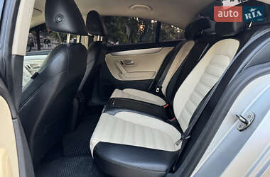 Купе Volkswagen CC / Passat CC 2012 в 