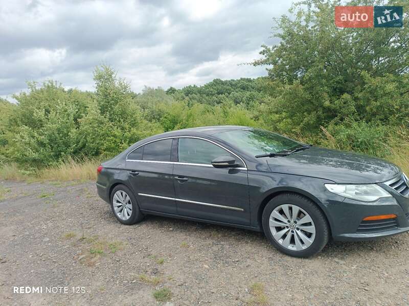 Купе Volkswagen CC / Passat CC 2011 в Львове