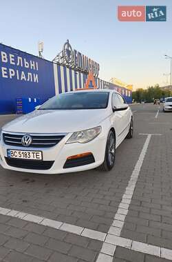 Купе Volkswagen CC / Passat CC 2011 в 