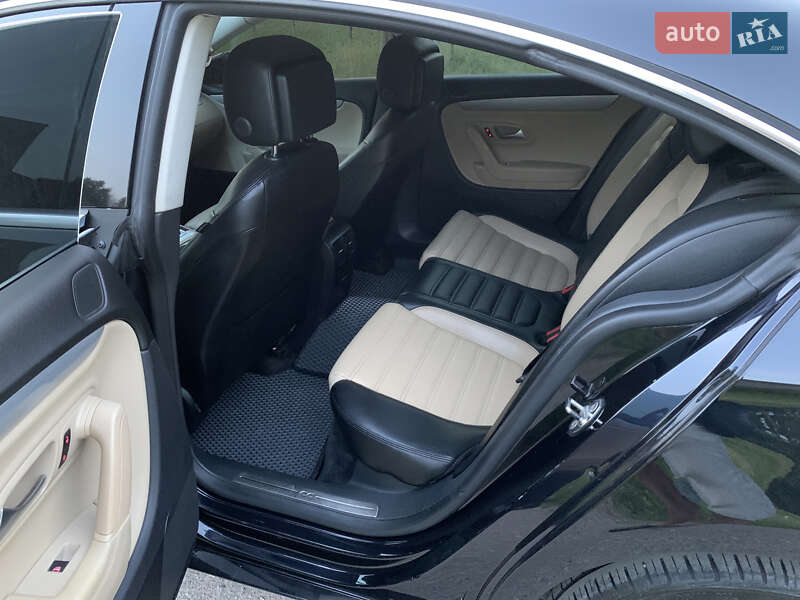 Купе Volkswagen CC / Passat CC 2012 в Сумах