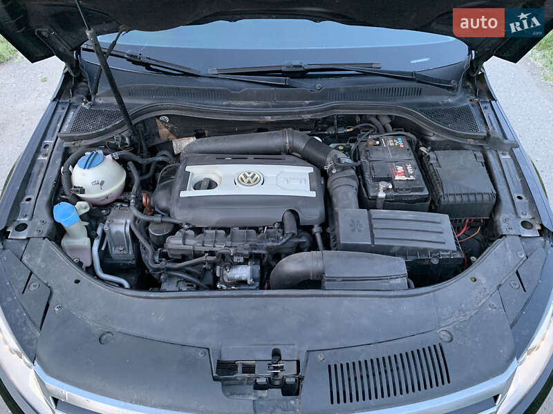 Купе Volkswagen CC / Passat CC 2012 в Сумах