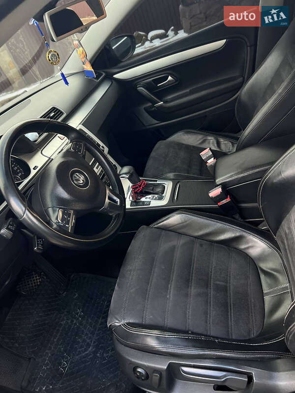 Купе Volkswagen CC / Passat CC 2009 в Залещиках