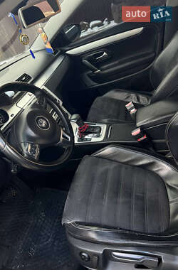 Купе Volkswagen CC / Passat CC 2009 в 