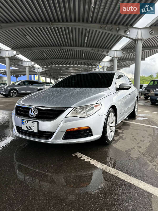 Купе Volkswagen CC / Passat CC 2011 в 