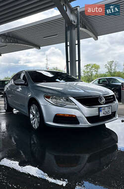 Купе Volkswagen CC / Passat CC 2011 в 