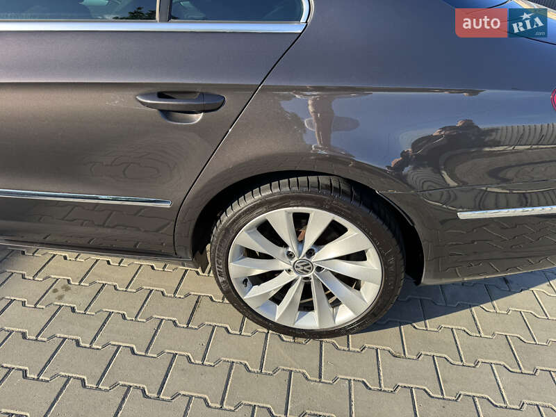 Купе Volkswagen CC / Passat CC 2009 в Луцке