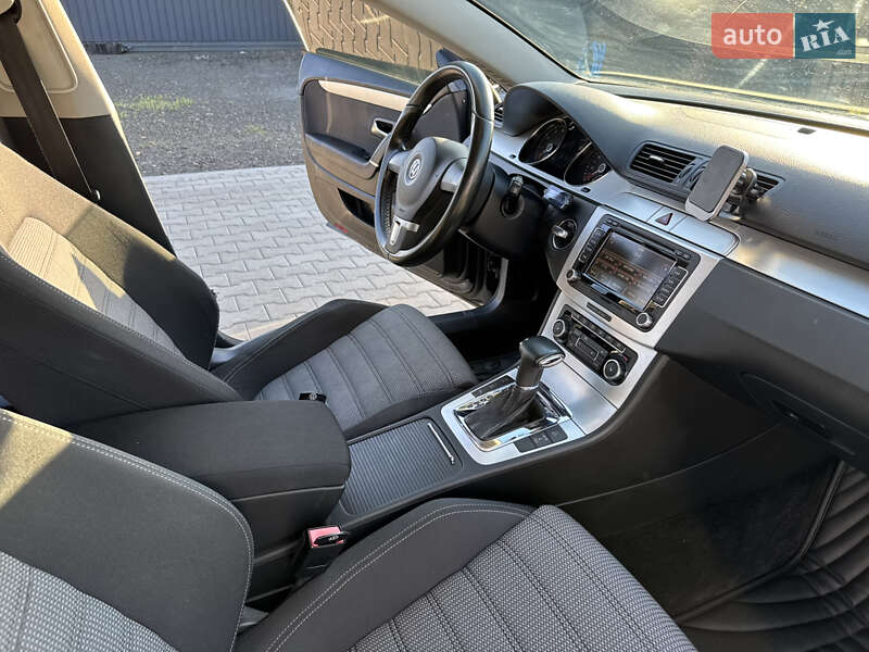 Купе Volkswagen CC / Passat CC 2009 в Луцке