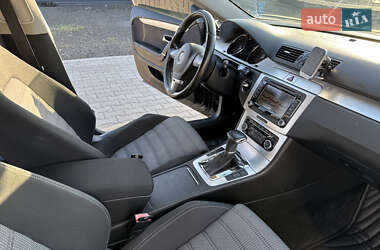 Купе Volkswagen CC / Passat CC 2009 в 