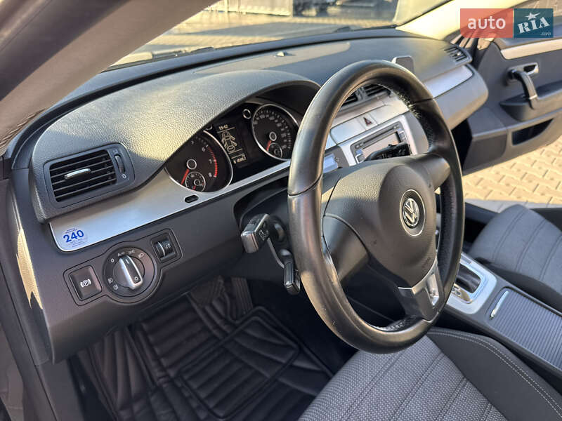 Купе Volkswagen CC / Passat CC 2009 в Луцке
