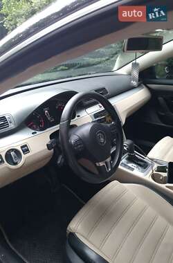 Купе Volkswagen CC / Passat CC 2010 в 