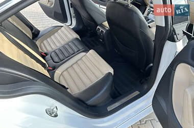 Купе Volkswagen CC / Passat CC 2012 в 