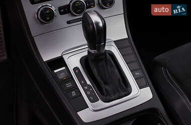 Купе Volkswagen CC / Passat CC 2013 в 