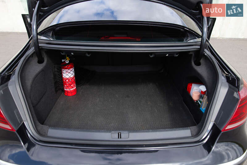 Купе Volkswagen CC / Passat CC 2013 в Львове