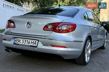 Купе Volkswagen CC / Passat CC 2008 в 