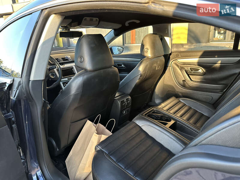 Купе Volkswagen CC / Passat CC 2010 в Івано-Франківську
