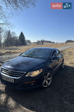 Купе Volkswagen CC / Passat CC 2011 в Ужгороде
