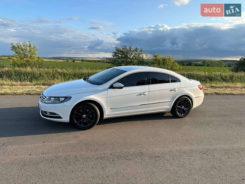 Купе Volkswagen CC / Passat CC 2013 в Дніпрі