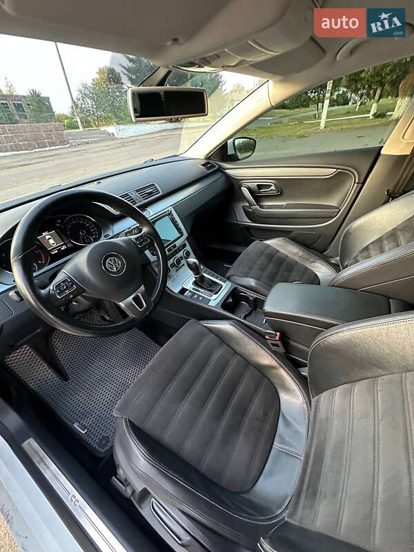 Купе Volkswagen CC / Passat CC 2013 в Дніпрі