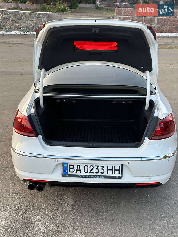 Купе Volkswagen CC / Passat CC 2013 в Дніпрі
