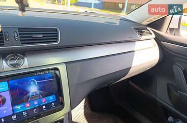 Купе Volkswagen CC / Passat CC 2012 в 