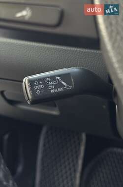 Купе Volkswagen CC / Passat CC 2012 в 