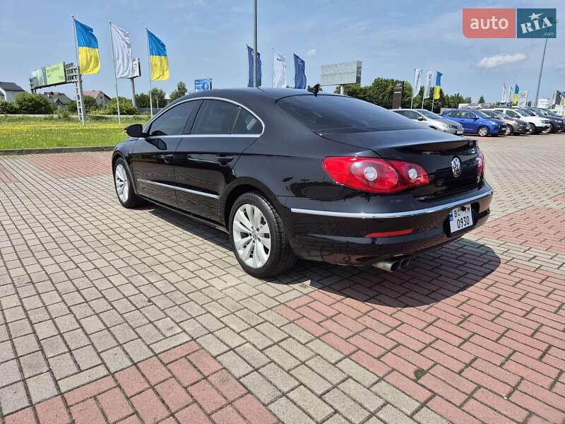 Купе Volkswagen CC / Passat CC 2009 в Львові