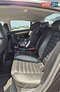 Купе Volkswagen CC / Passat CC 2009 в 
