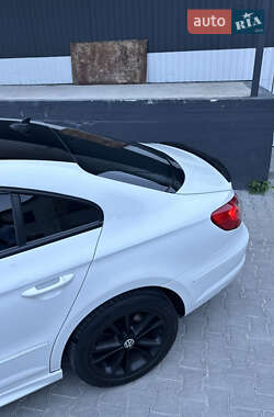 Купе Volkswagen CC / Passat CC 2009 в 
