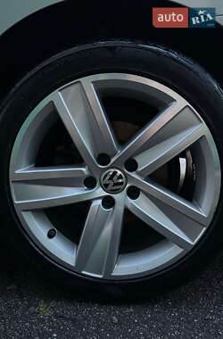 Купе Volkswagen CC / Passat CC 2016 в 
