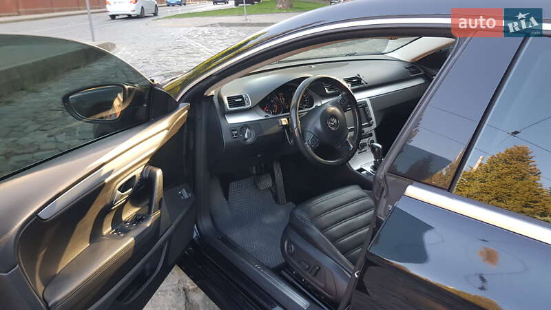 Купе Volkswagen CC / Passat CC 2013 в Львові