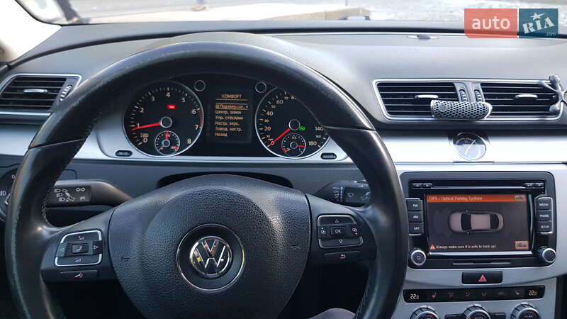 Купе Volkswagen CC / Passat CC 2013 в Львові