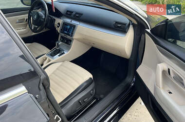 Купе Volkswagen CC / Passat CC 2009 в 