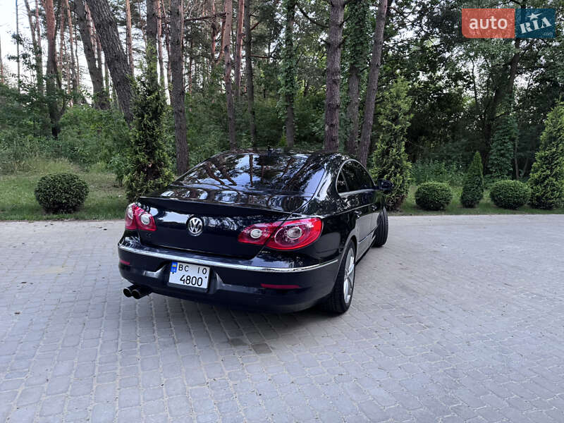 Купе Volkswagen CC / Passat CC 2008 в Львове