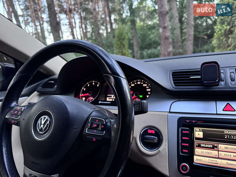 Купе Volkswagen CC / Passat CC 2008 в Львове