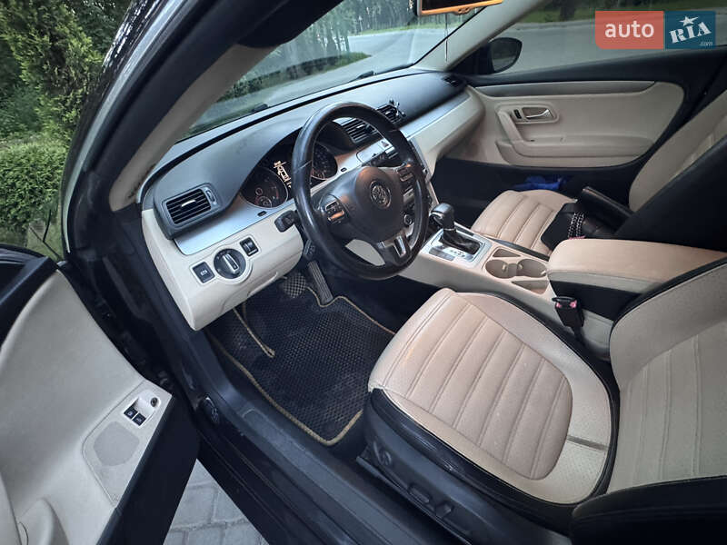 Купе Volkswagen CC / Passat CC 2008 в Львове