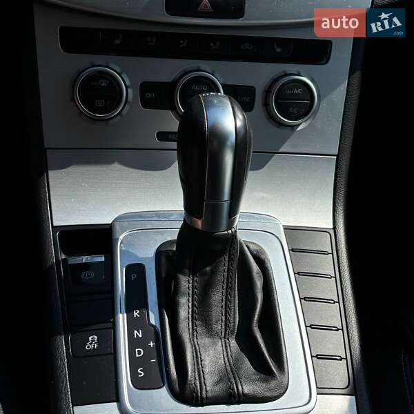Купе Volkswagen CC / Passat CC 2014 в Стрию