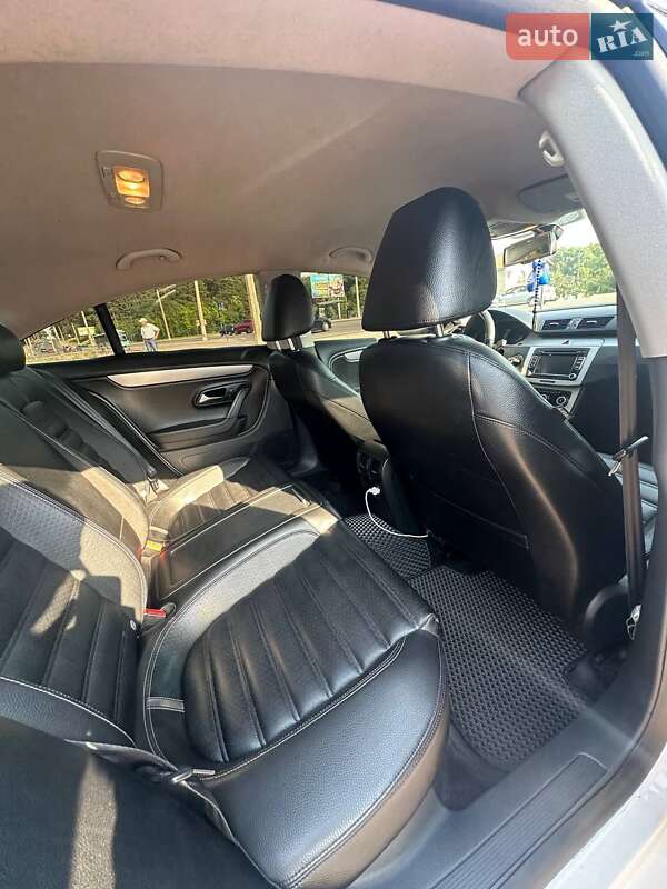 Купе Volkswagen CC / Passat CC 2010 в Чернігові