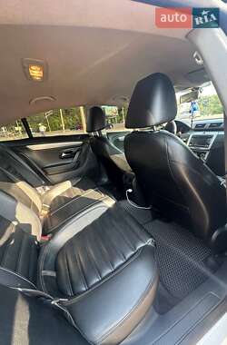 Купе Volkswagen CC / Passat CC 2010 в 